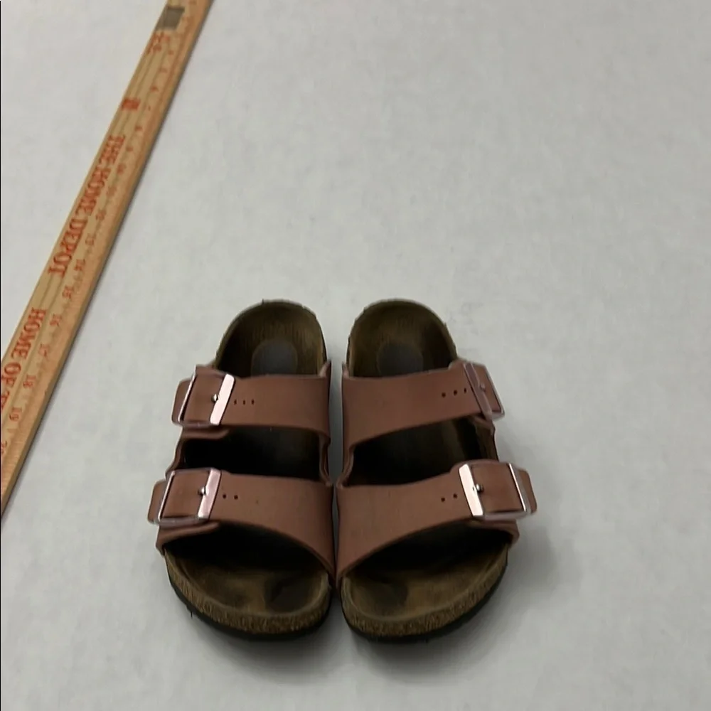 Birkenstock Dusty Rose Sandals with Suede Straps and Metallic Buckles